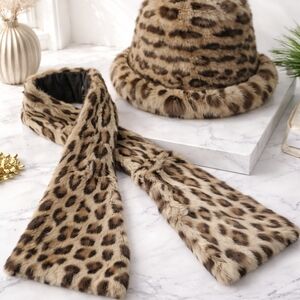 4. Vintage Elegant Fur Leopard Print Hat With Matching Collar Scarf